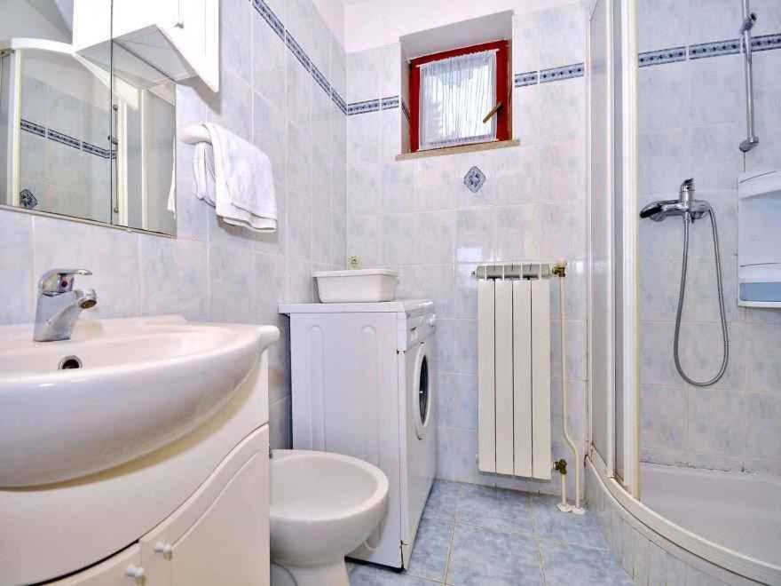 Apartment Apartment In Pula/Istrien 17385