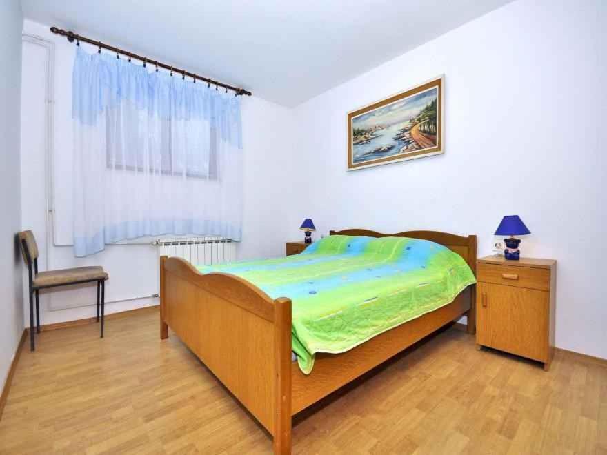 Apartment In Pula/Istrien 17385